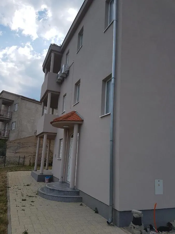 Apartment Novi Vinodolski 16998C