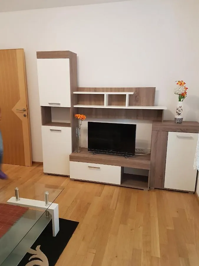 Apartment Novi Vinodolski 16998C